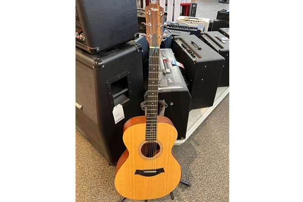 Used Taylor Academy 12E Left Handed w/ Gig Bag
