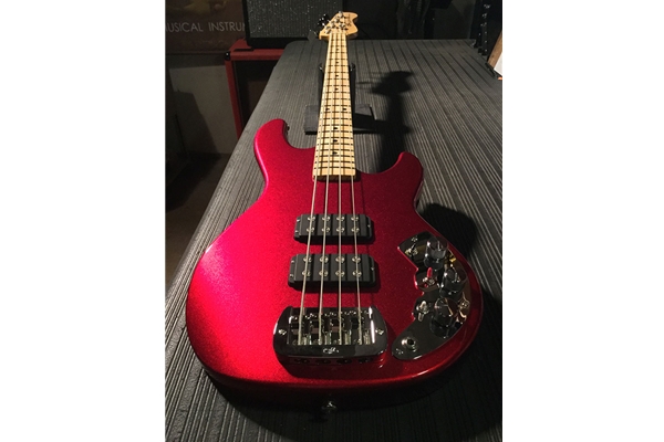 CLF G&L L2000 - Candy Apple Red on Basswood